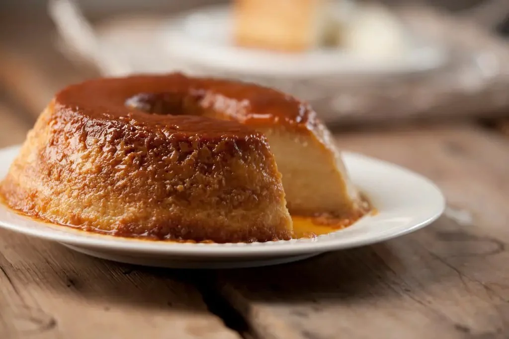 Budín de pan con crema