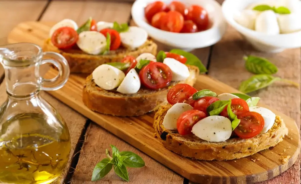 Pan de tomates secos y aceitunas