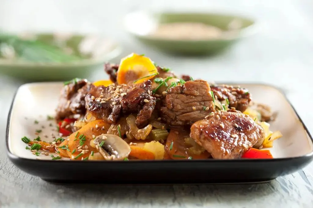 Solomillo de cerdo con hortalizas