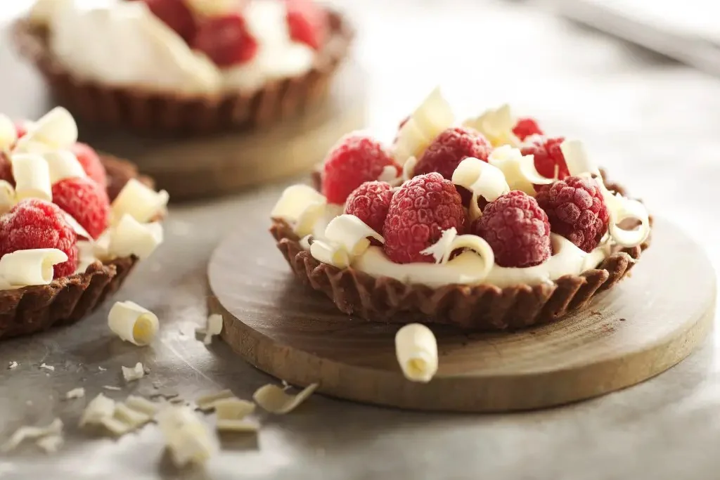 Tarteletas de frambuesa y chocolate BLANCO
